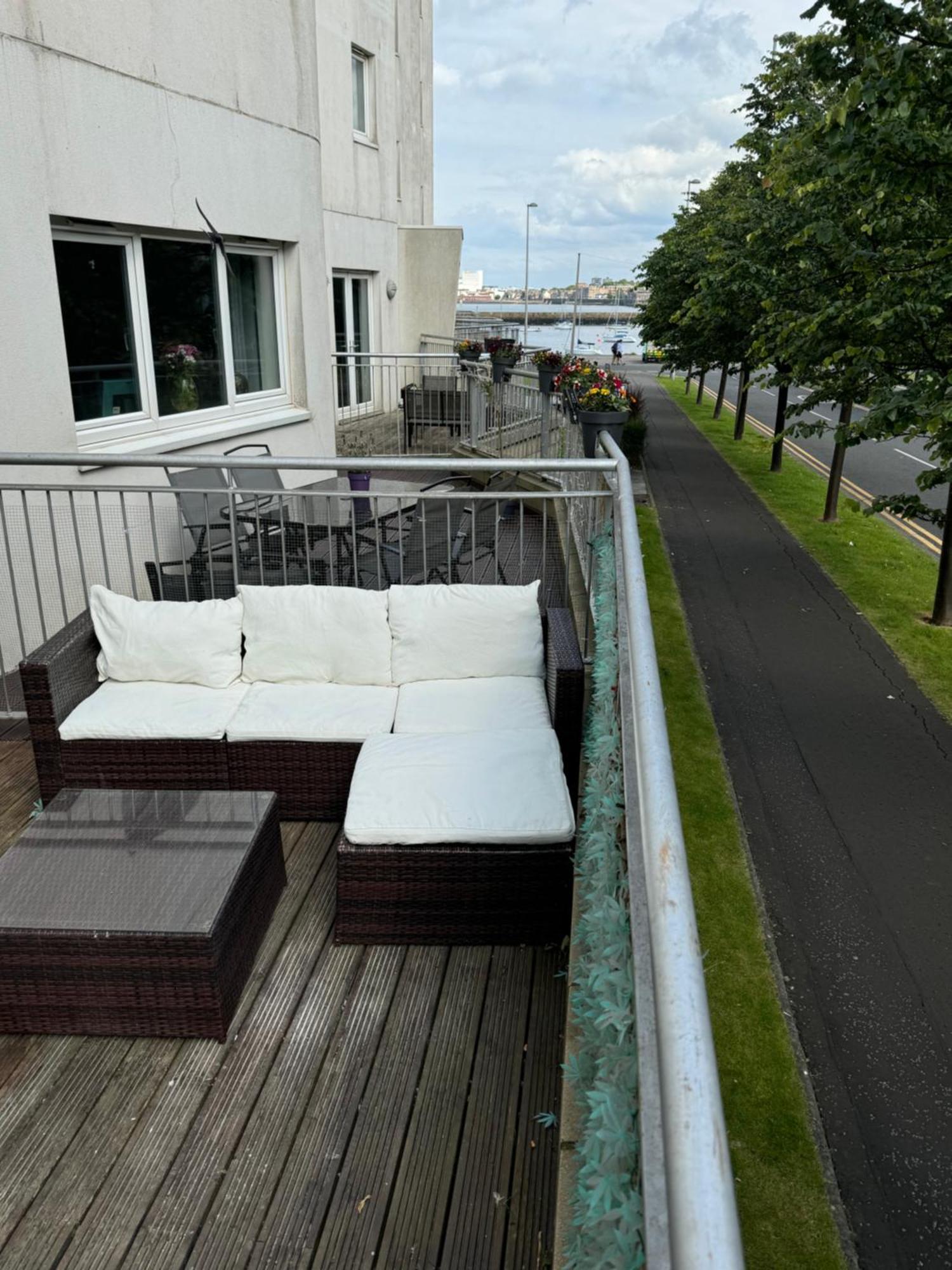 Km Granton Apartment Edinburgh Bagian luar foto